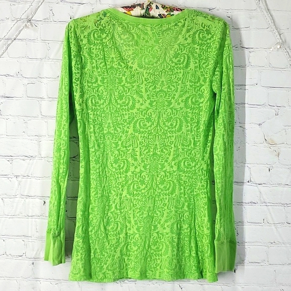 Ariat Long Sleeve Neon Green Paisley Sheer Plunge Button Top Shirt Womens Size M - Picture 11 of 15